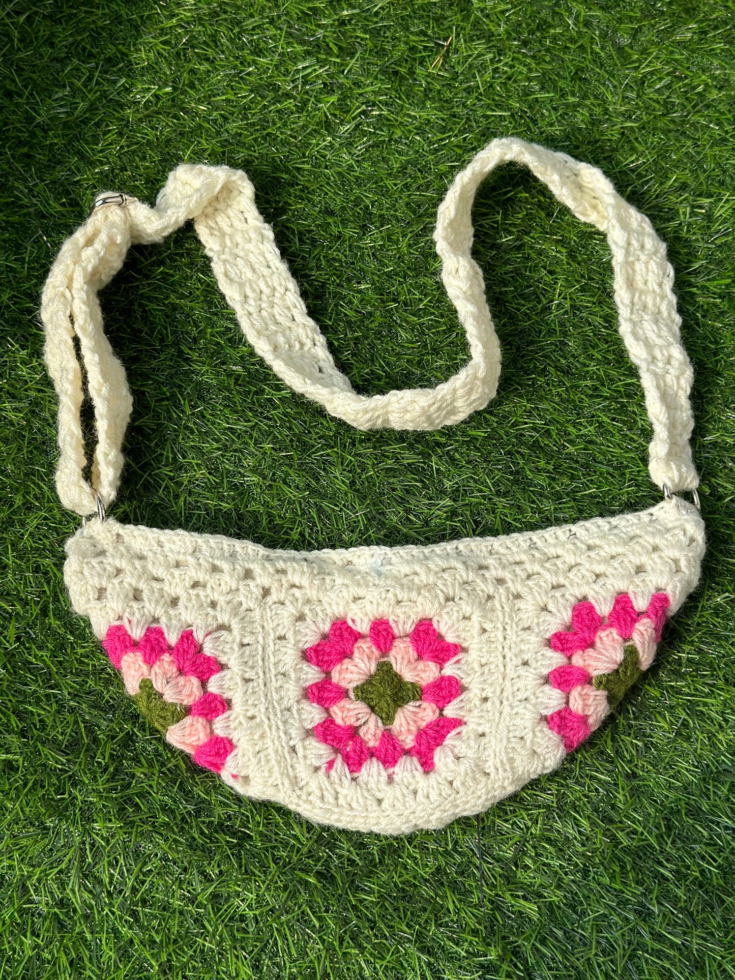 Crochet floral crossbody bag