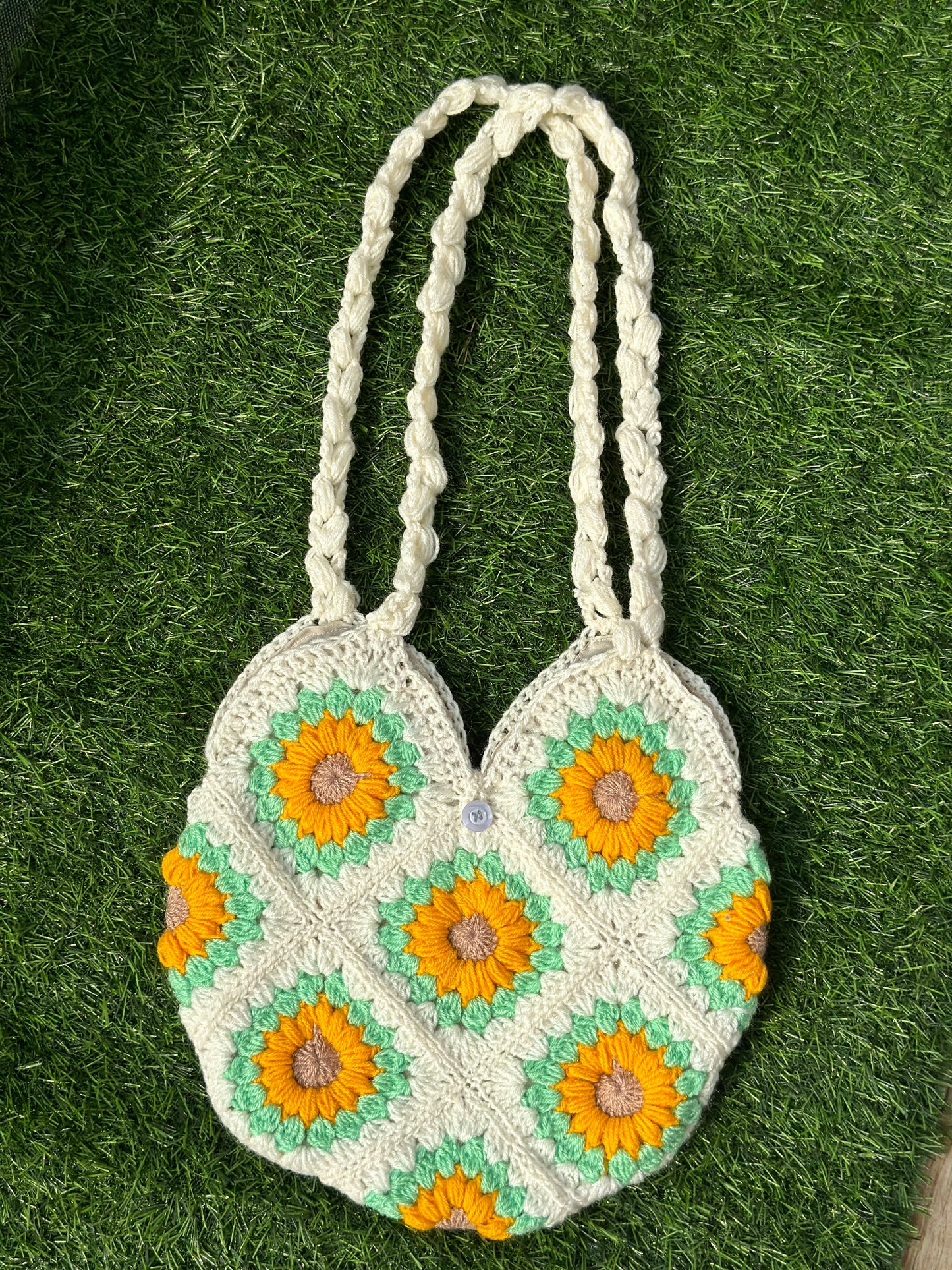 Floral crochet tote bag