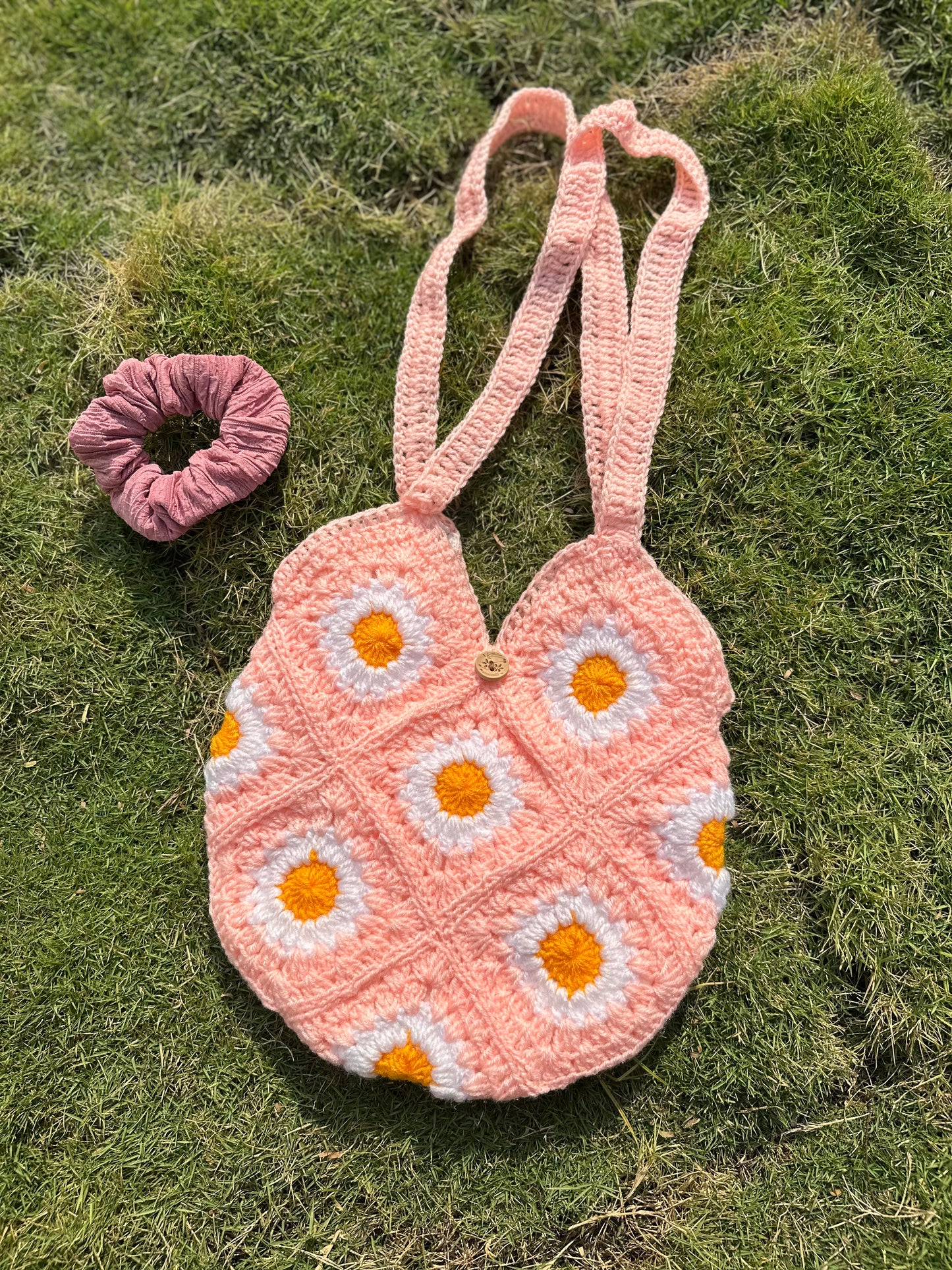 Floral crochet tote bag