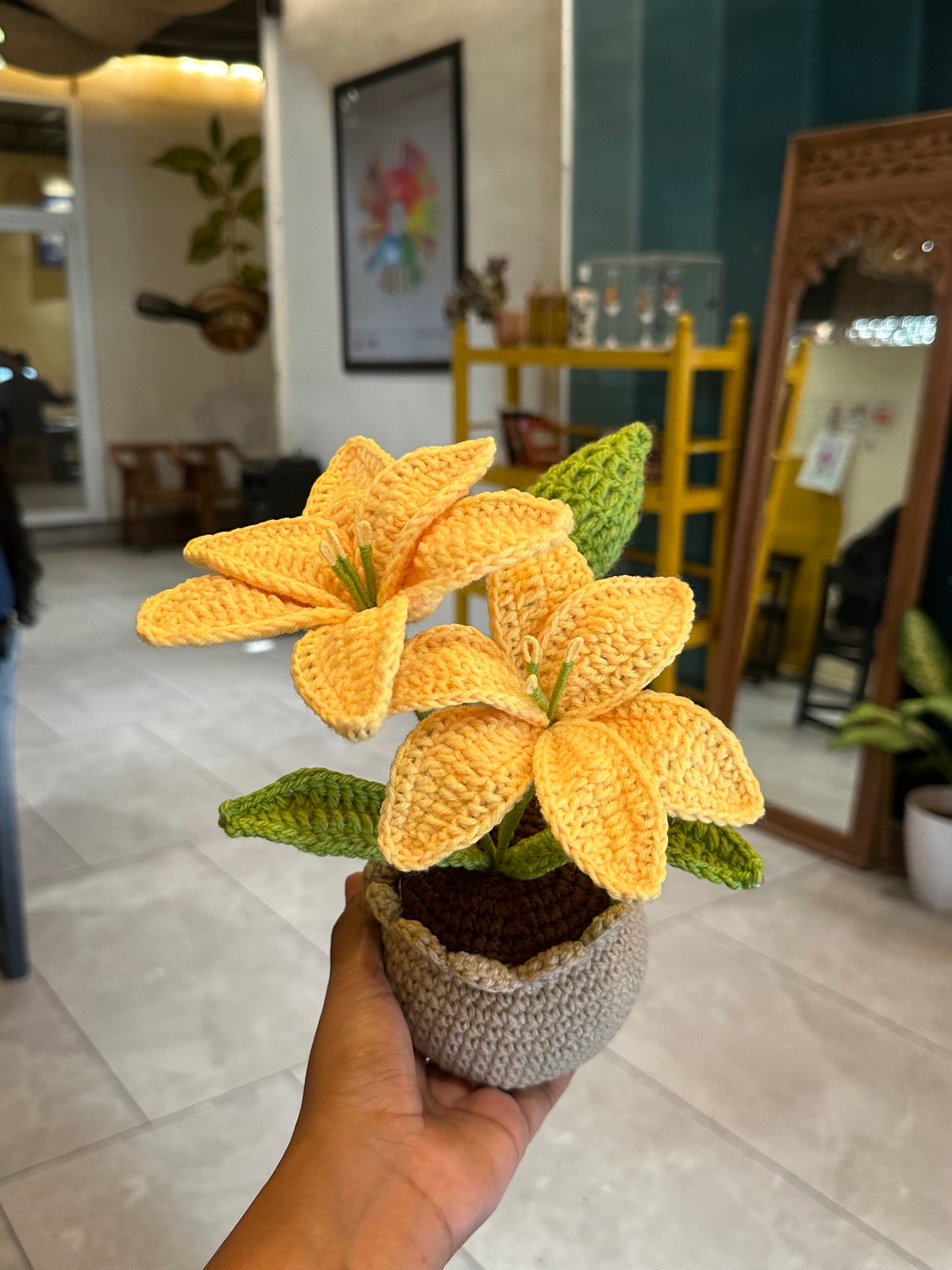 Twin Lily pot
