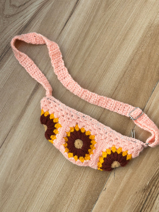 Crochet floral crossbody bag