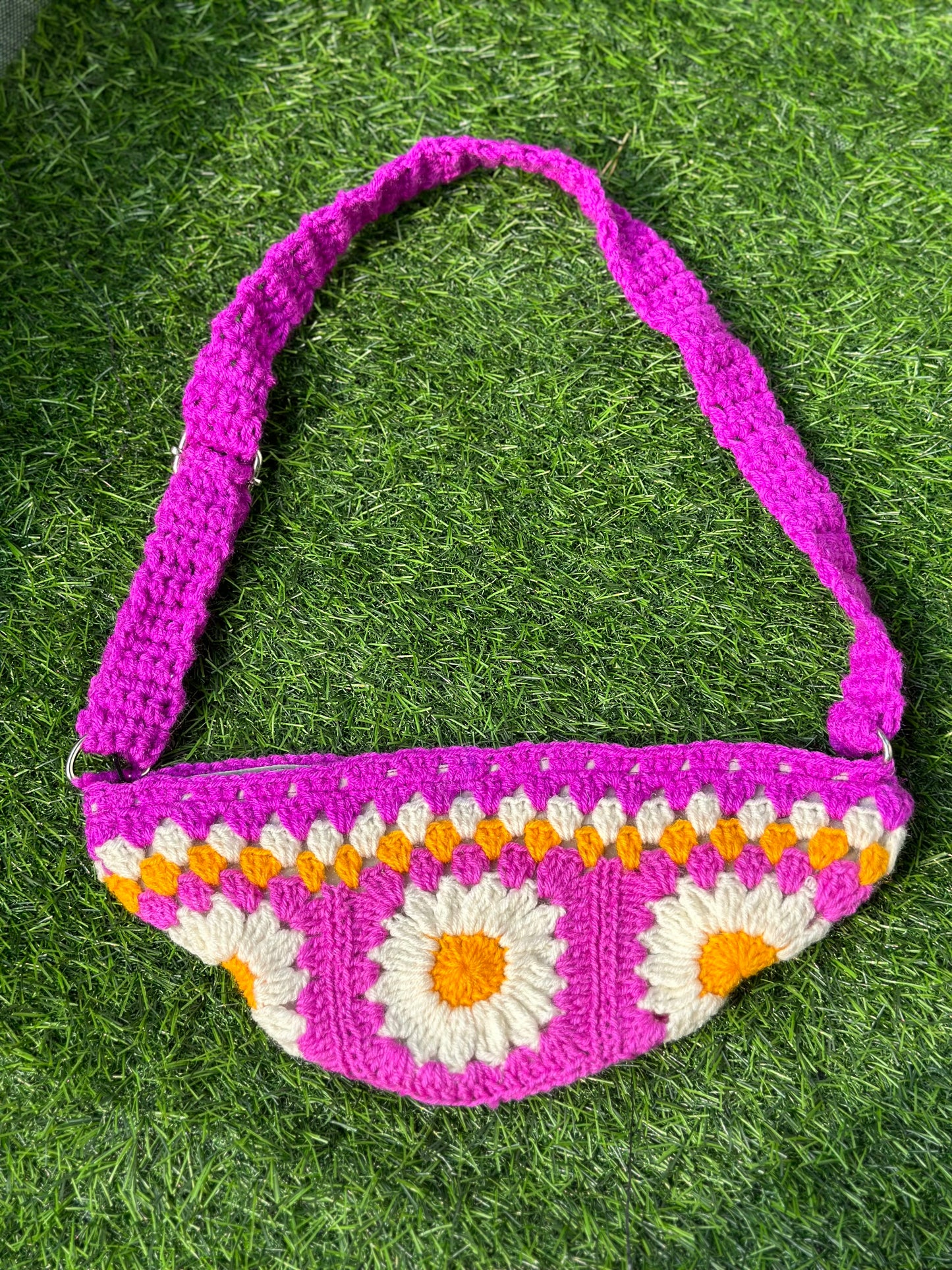 Crochet floral crossbody bag