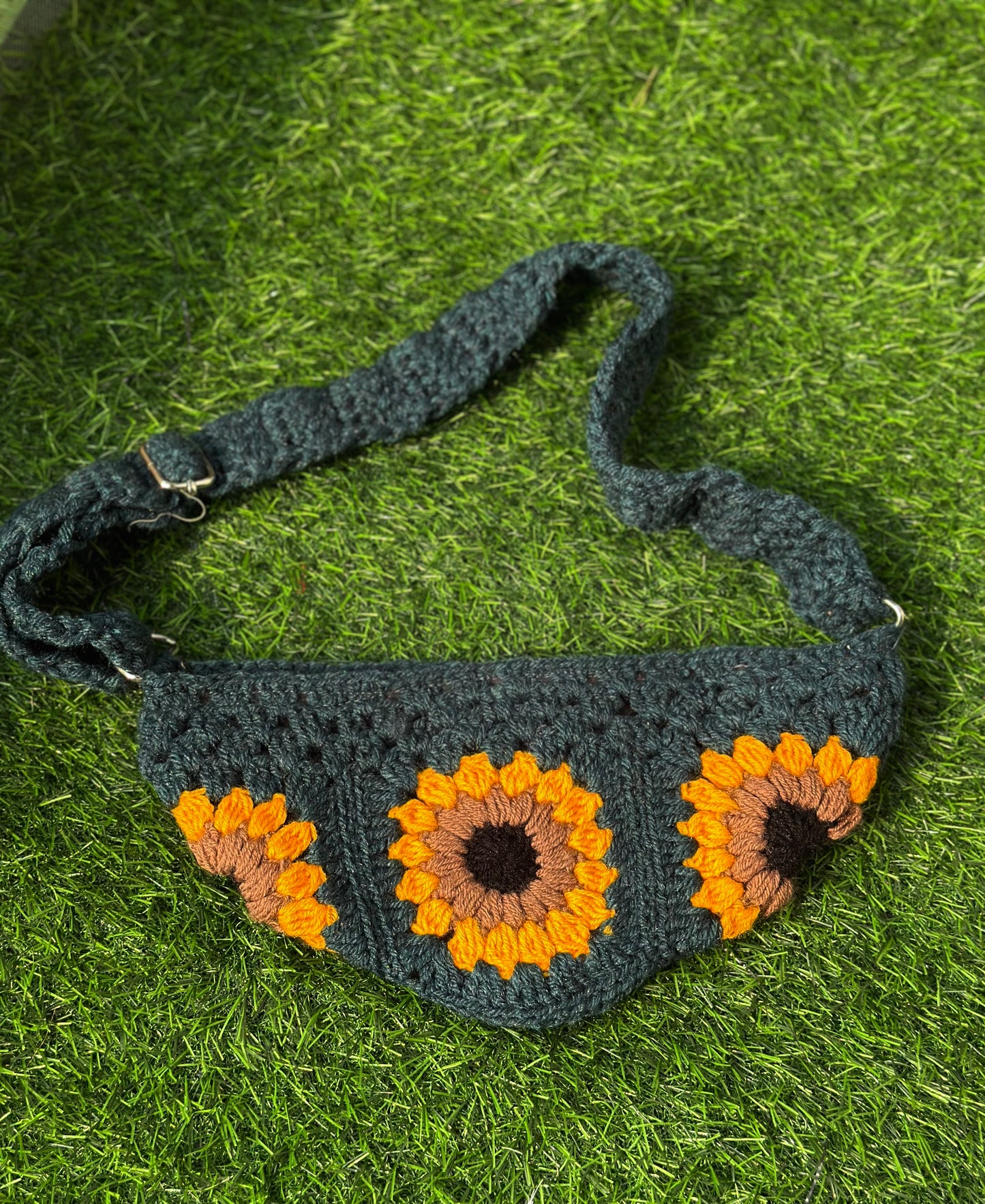 Crochet floral crossbody bag