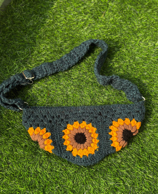 Crochet floral crossbody bag