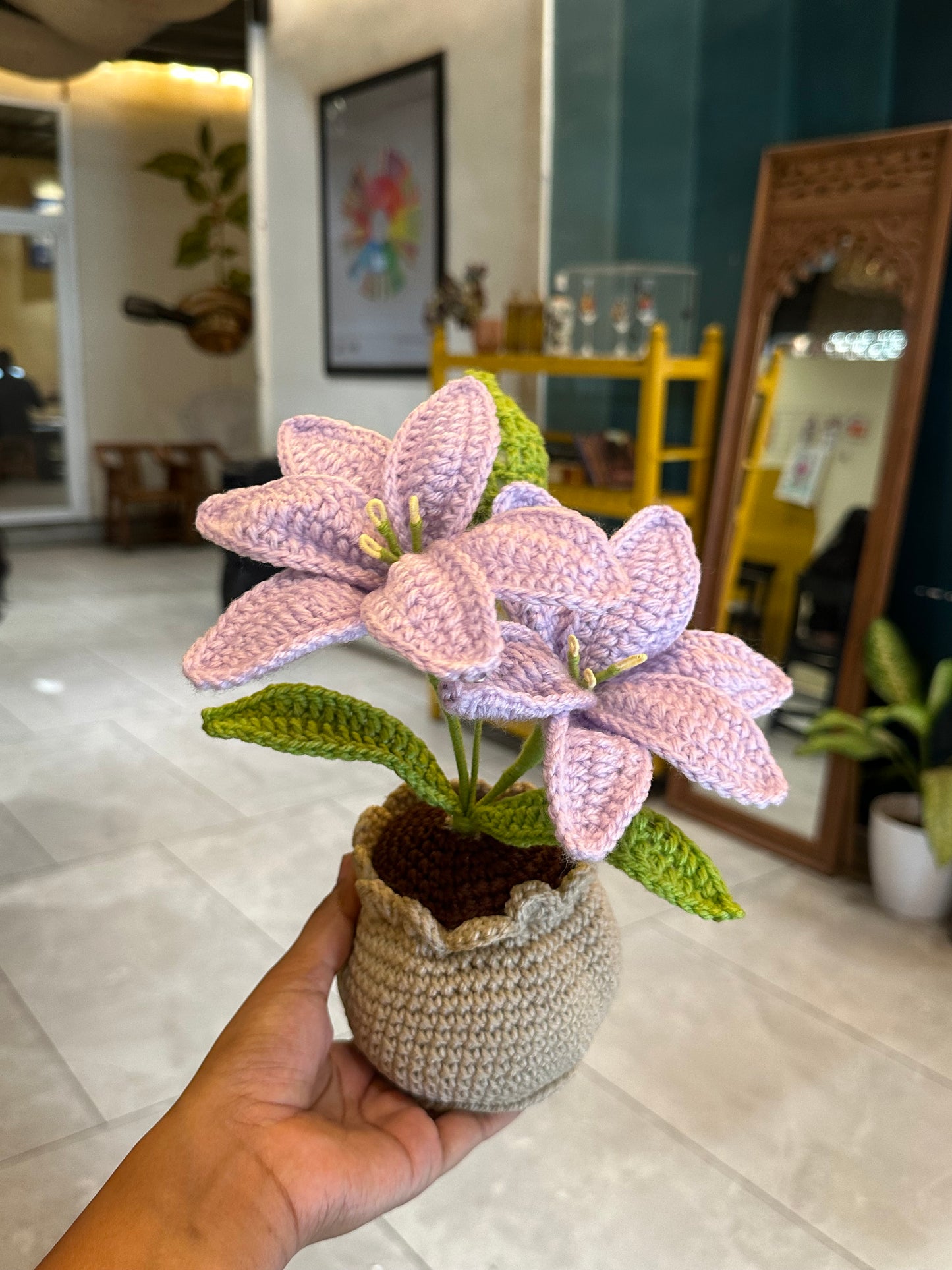 Twin Lily pot