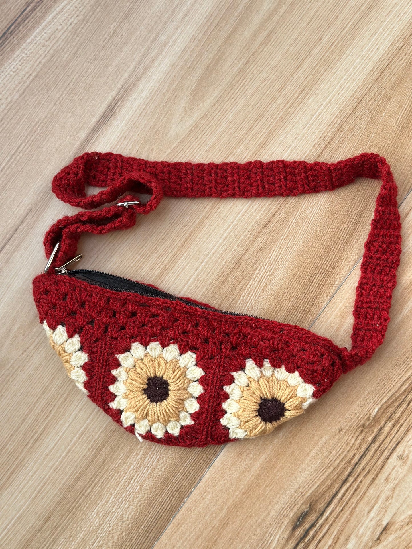 Crochet floral crossbody bag